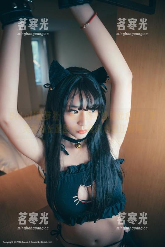 BoLoli菠萝社-夏美酱 BoLoli菠萝社 - 难道我不该如此痴迷?夏美酱的长腿图包让我内心翻江倒海