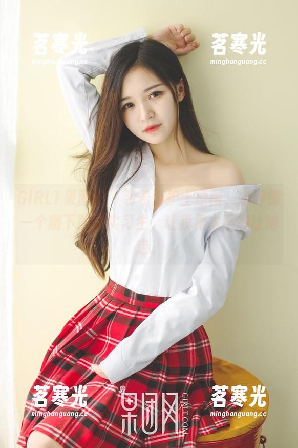 GIRLT果团网-裴希西 GIRLT果团网 - 裴希西护士原图,嫩得像一个刚下班的实习生,让我根本不想让她走。