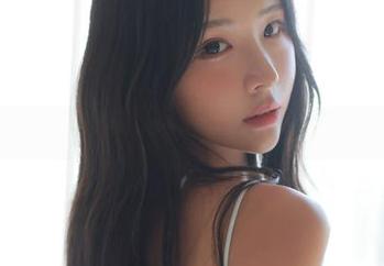 Habin夏彬(하빈)私拍合集：裸足状态下的倩影，真是无处不在