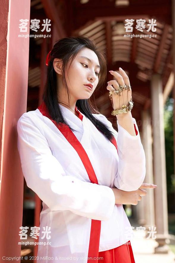 MiiTao蜜桃社 - 福利：索菲娅Sophia游泳，结果被泳衣带上了演技课！