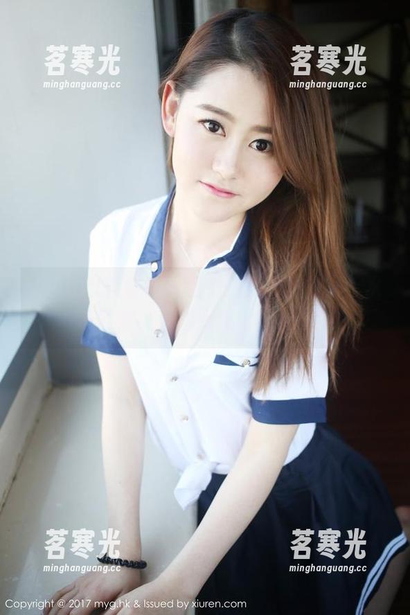 MyGirl美媛馆-张恬恬 MyGirl美媛馆 - 张恬恬的海边作品,水花四溅,别想跟我比拼抓拍!