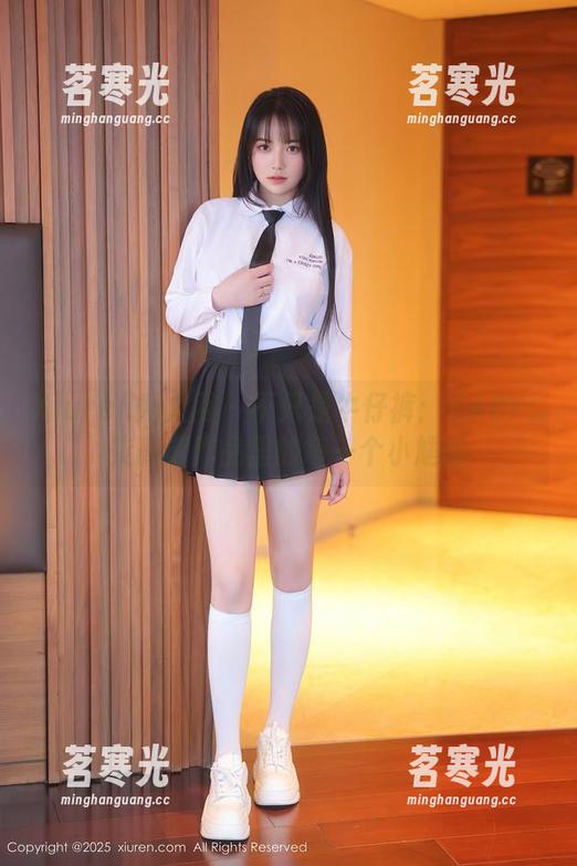 Xiuren秀人网-BABY_柒 Xiuren秀人网 - 不只是牛仔裤:BABY_柒高清作品里的每一个小尴尬