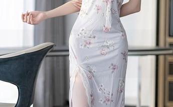 Xiuren秀人网 - 定制水手服图集在手，卡卡酱你到底有多少种穿搭？