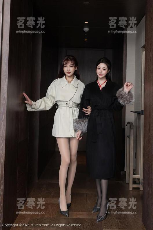 Xiuren秀人网-小乔babyb Xiuren秀人网 - 对话小乔babyb的美腿写真:有你在,健身房的存在感都要变弱了!