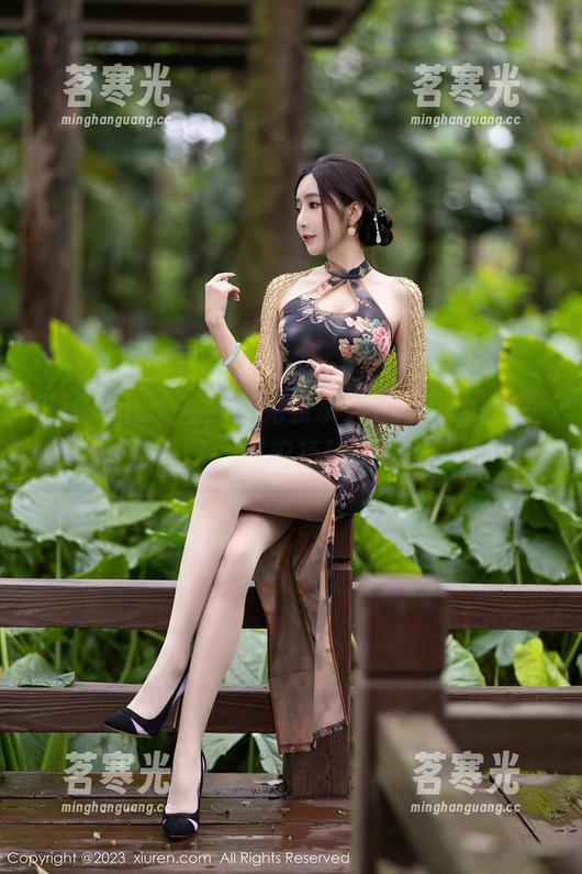 Xiuren秀人网-慧敏Vivi Xiuren秀人网 - 免费拿到慧敏Vivi的写真课,旅拍技巧Get!