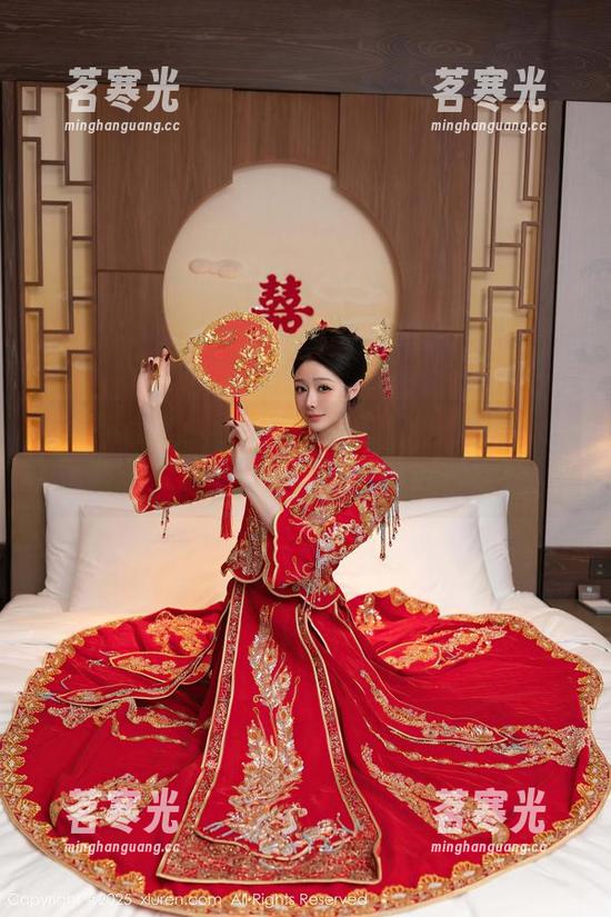 Xiuren秀人网-晚苏susu Xiuren秀人网 - 随意且美好的晚苏susu居家定制写真,轻描淡写让人想再看。
