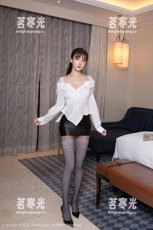 Xiuren秀人网 - 每一张朱可儿Flower的全套礼服图片都在挑战我的美学极限…