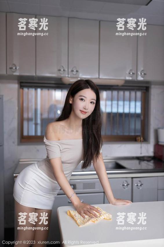 Xiuren秀人网-油田溪溪 Xiuren秀人网 - 油田溪溪白衬衫图包,看她如何把简单穿得不简单
