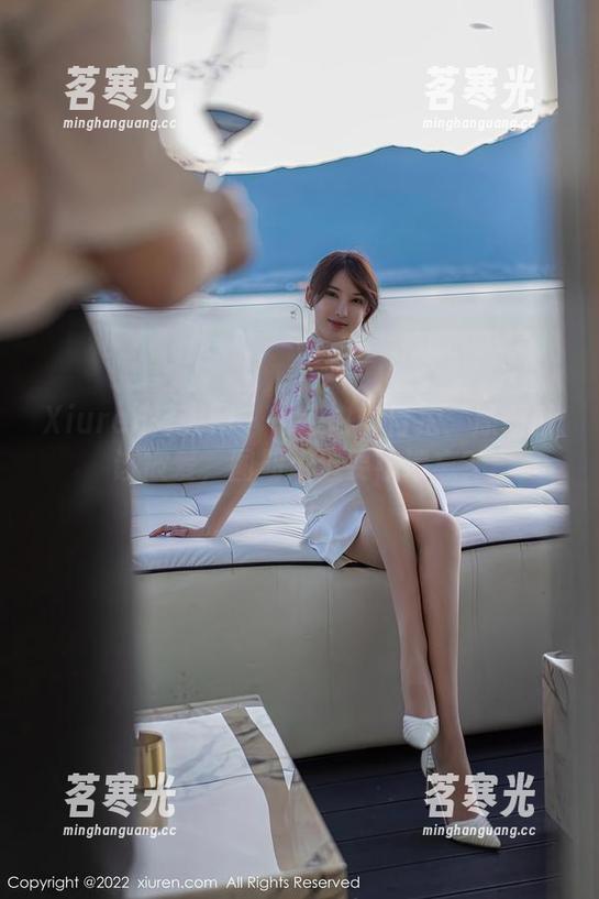 Xiuren秀人网-田兮白 Xiuren秀人网 - 田兮白的自拍:原图就该被爱,图册难道要被遗忘?