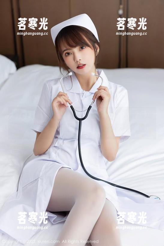 Xiuren秀人网 - 原图在这儿，下载须知：别怪我太可爱哦，软软酱在线飘逸