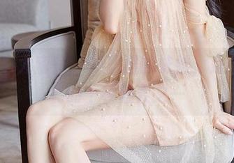 YouMi尤蜜荟 - 原图里的妹妹，是合法萝莉的千种温柔之一
