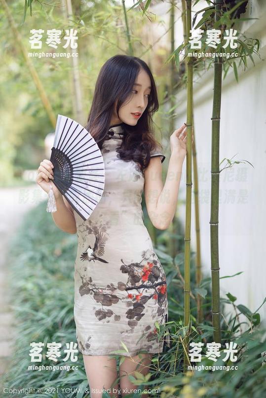 YouMi尤蜜荟-左冰Queen YouMi尤蜜荟 - 左冰Queen的比基尼摄影集:看完原图,只能想说,脑袋里满是“好看”的杂念。