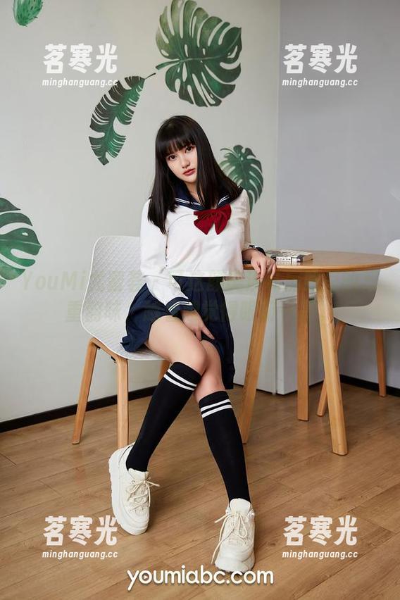 YouMi尤蜜荟 - 可这颜美汐私房照里的双重韵味，越看越觉得眼前一亮。