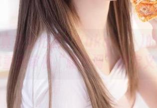 最新写真直击心灵！Yuka(유카)的粉色让你重新审视“暖色调”的定义。