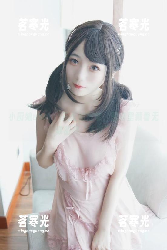 usejan蓝蓝 小厨娘usejan蓝蓝的日常,图集里藏着无数甜蜜“失误”