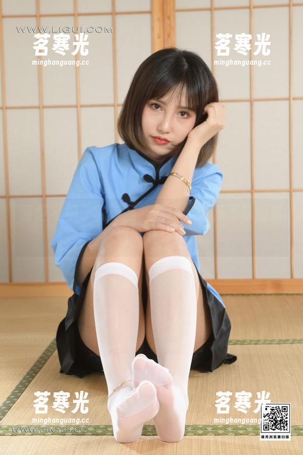 丽柜-桃子 丽柜 - 桃子的万圣节写真:就算不带面具,我也能让你乱猜。