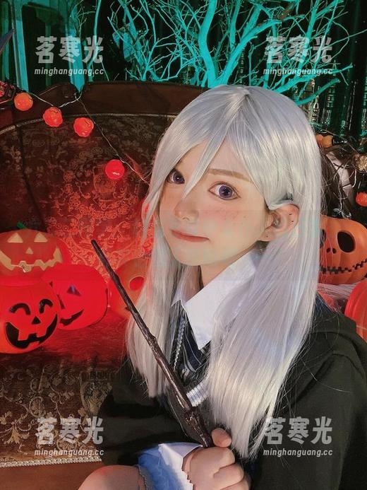 六二二同学:私房写真中女仆人的日常,其实也挺无奈的吧……