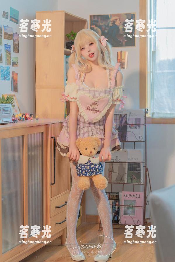 咬一口兔娘的放飞自我：辣妹学院精选，cos不止是角色，还有气场！