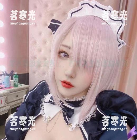 啾小妍 啾小妍的金发芭比,收集人生百态的写真集
