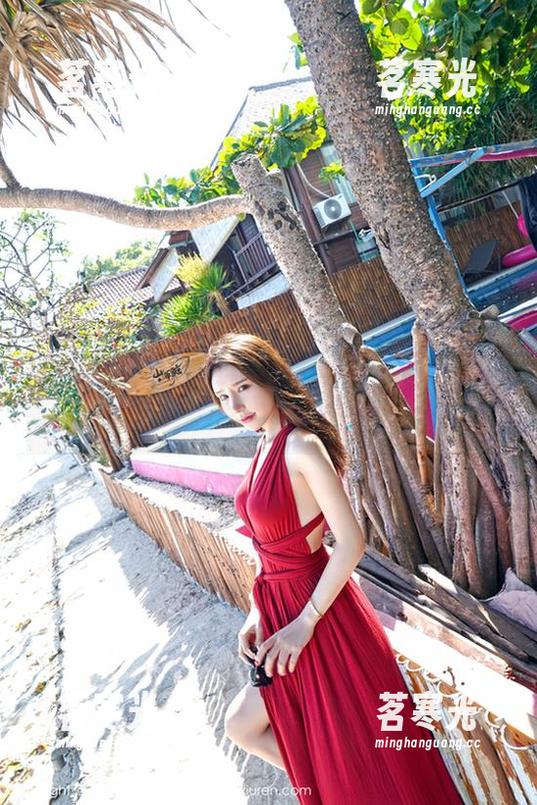 嗲囡囡-西门小玉 嗲囡囡 - 西门小玉的比基尼写真让你轻松逆袭成为“沙滩王者”!
