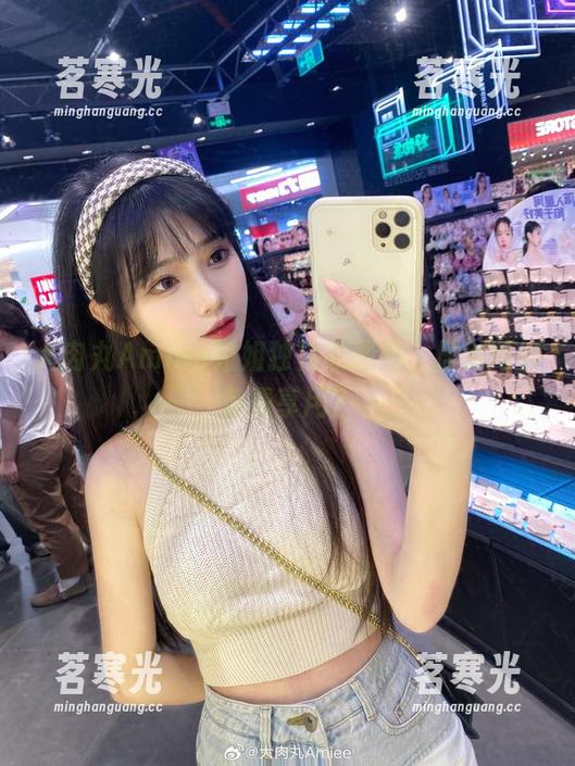 大肉丸Amiee 大肉丸Amiee姐姐独特的原图,居然可以免费享用?