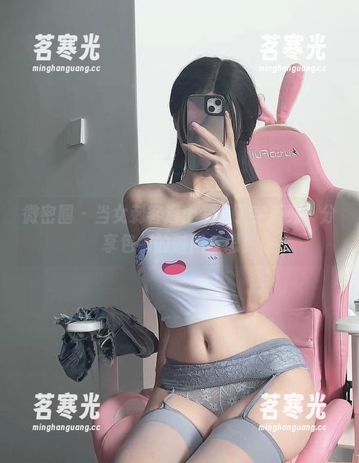 女刺客 微密圈 - 当女刺客遇上紫色丁字系列,分享包邮的时尚反思!