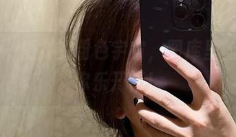 微密圈 - 奶雯的粉色宇宙，图库里的下载让你乐开怀！