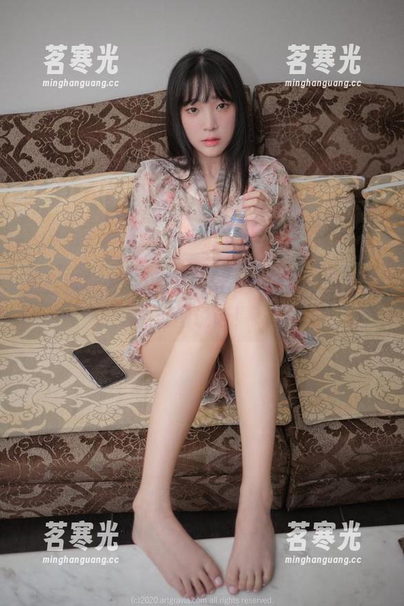 姜仁卿(강인경)的圣诞cos大揭秘，图汇总看图说话！