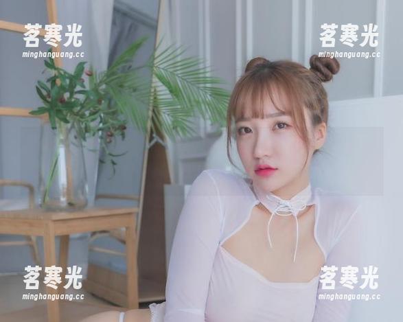 说说孙乐乐(손예은)的灰丝图集，分享完后可能会稍稍改变你对“灰色”的印象。