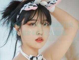灰色的魅力，宋哈娜(송하나)用高清作品把你灼烧，也许你还没搞懂，就被卷进了这个氛围里。