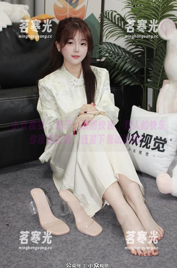 小众视觉-惠子 小众视觉 - 惠子:原图快递,双人的快乐你没见过哦,赶紧下载试试吧!