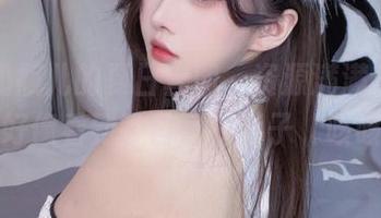小小奶瓶儿的夏日套图，资源满满，一不小心好像看到了自己的影子（咳咳）。