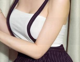 尤果网 - 浴缸里的夏倪可ella，竟然敢无圣光？这图包让我惊了。