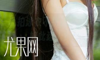 尤果网 - 私拍泳衣不拼技术，李思宁凭啥如此迷人？