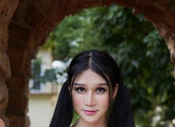 尤物馆 - “Seven小七”的制服写真，高清的同时，总让我想起高中课本的尴尬