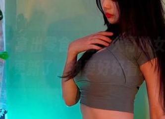微密圈 - 拿出零食，徐珺大哥的女仆图包更新了，我要好好看！