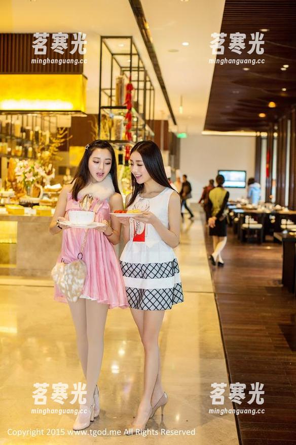 推女神 - 娜依灵儿与‘棉袜’套图，一个简单的组合却有种魔力？