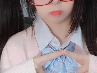 美足如此迷人，摇摇乐yoyo的精选写真倒是把我带入了另一种状态。