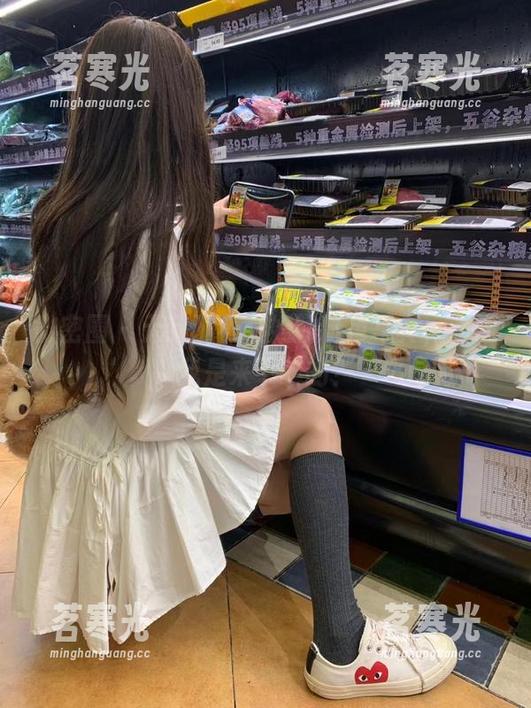 无敌哒小姨妈 微密圈 - 无敌哒小姨妈的粉色写真,难道我是来干嘛的?