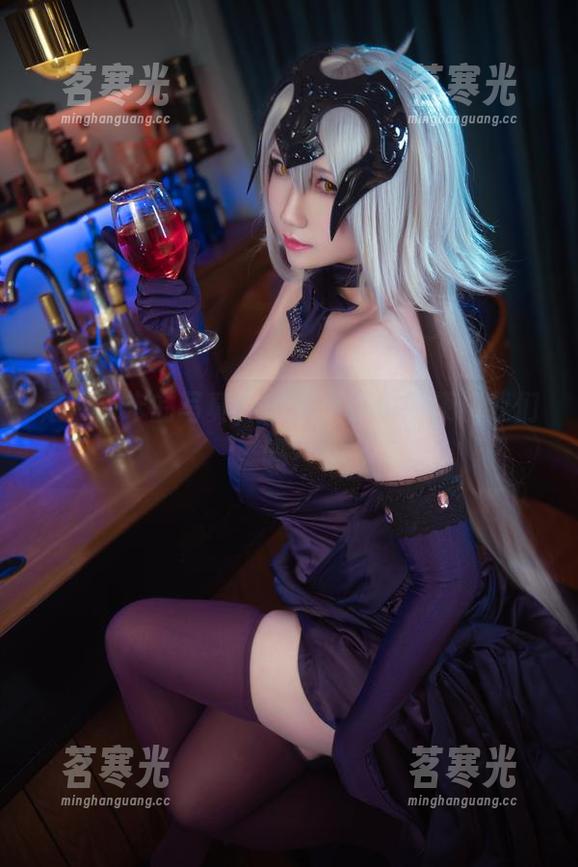 是本末末 是本末末的写真,难道贞德也在模仿我们吗?
