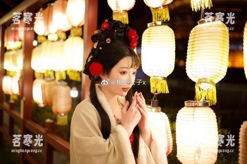 桃墨公子 这才叫真正的办公室“颜值”,桃墨公子的职业装,给套图加分480!