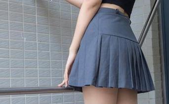 梦丝女神 - 当莹仙女的美足与图库相遇，简直让人目不转睛