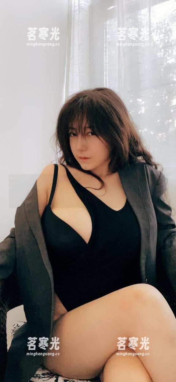 樱晚gigi 哇,樱晚gigi的户外作品值得多看几遍,里面的构图好像在诱惑我去旅行。