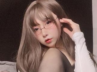 拍了次屁啦的女友，结果你们竟然都只看美图