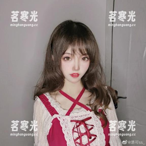 洛可ss 洛可ss的白色冒险:最新美图竟然这么简单?