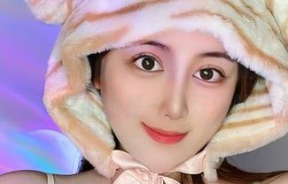 微密圈 - 校服中的小冒险，海豚baby在原图里游荡，图册也是一场好玩的旅程啊！