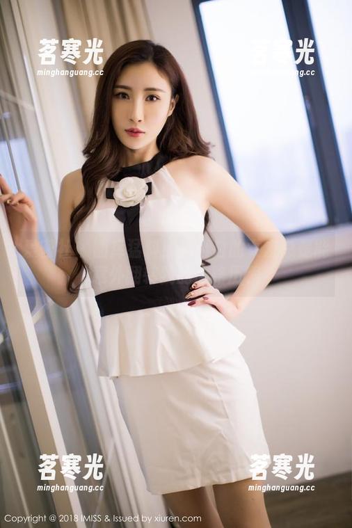 爱蜜社-酥小白 爱蜜社 - 图库猛料!酥小白的女友总是能意外翻转我的心路历程