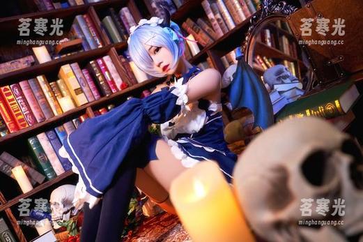 猫君君MaoJun 猫君君MaoJun的写真:女王之气息,带着一丝难以言喻的优雅