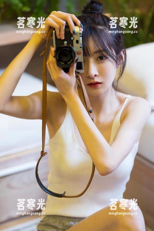王羽杉真得在厨房熬过不少“汤”，这美图一点都不沮丧。