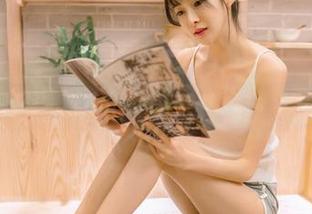 图库又添一位小姐姐，王羽杉用粉色连衣裙懵住了我，这颜色太治愈了！